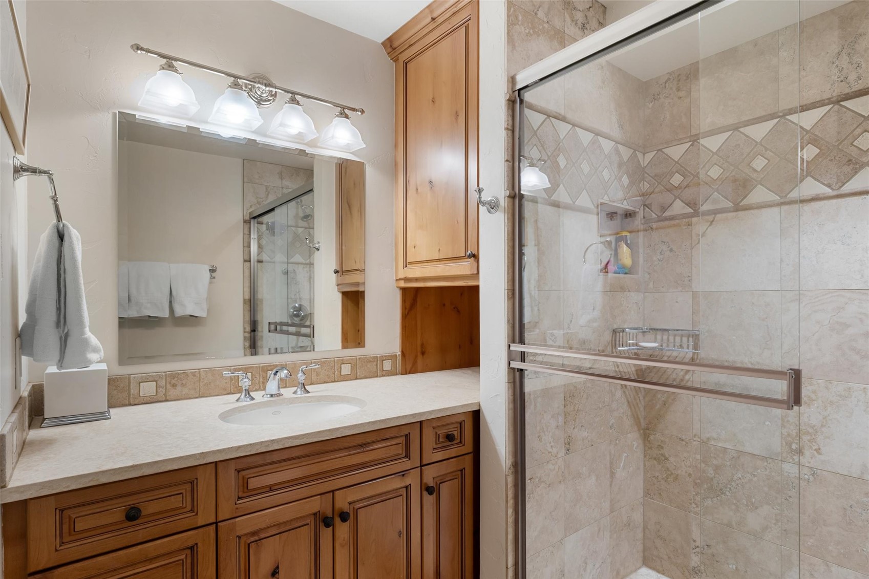 2405 Storm Meadows DRIVE 1