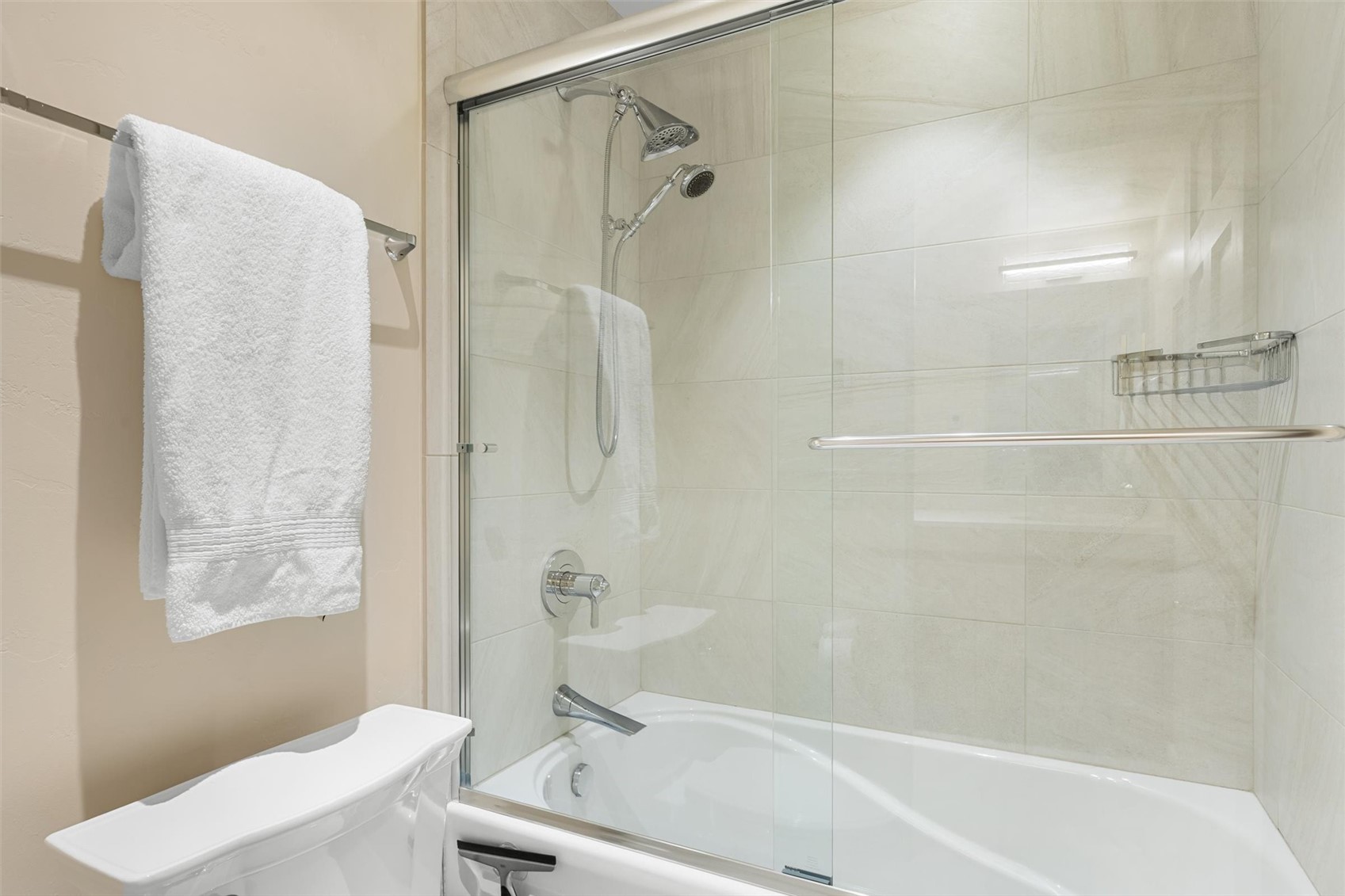 2405 Storm Meadows DRIVE 1