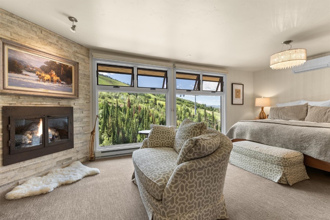 2405 Storm Meadows DRIVE 1