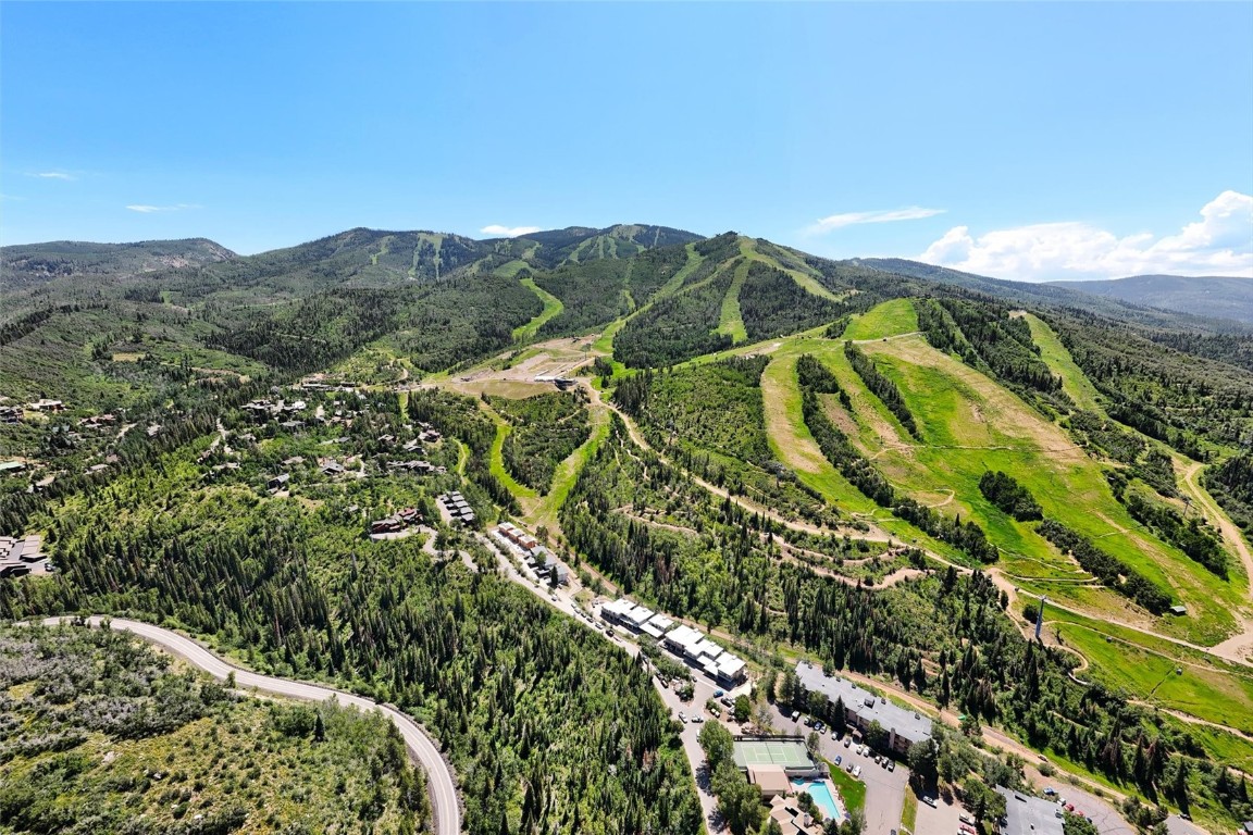 2405 Storm Meadows DRIVE 1