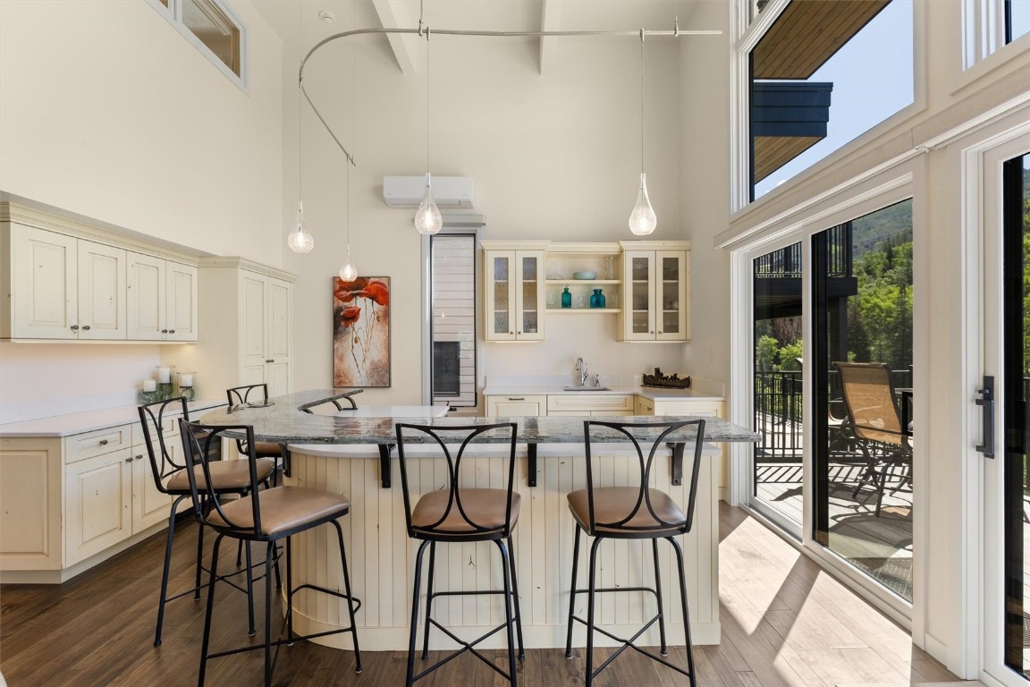 2405 Storm Meadows DRIVE 1