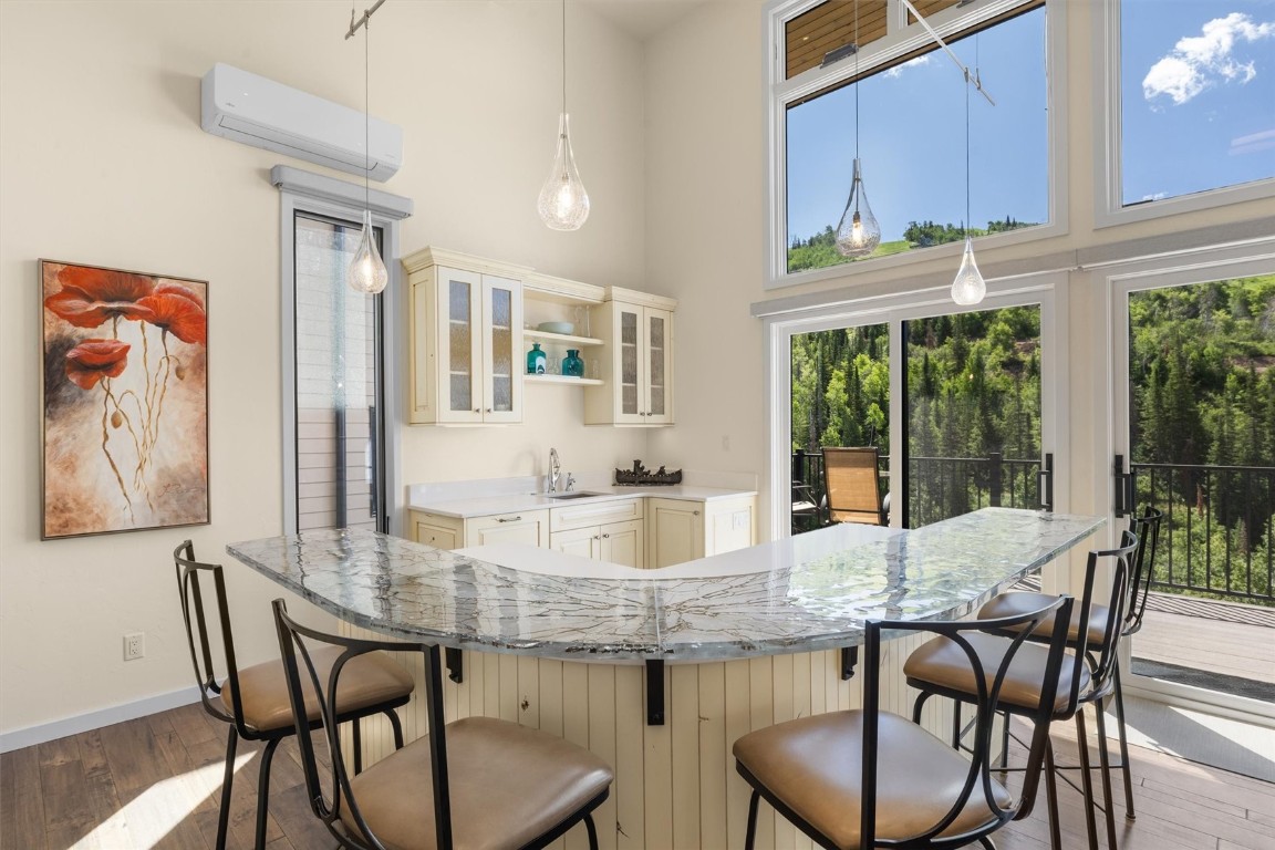 2405 Storm Meadows DRIVE 1