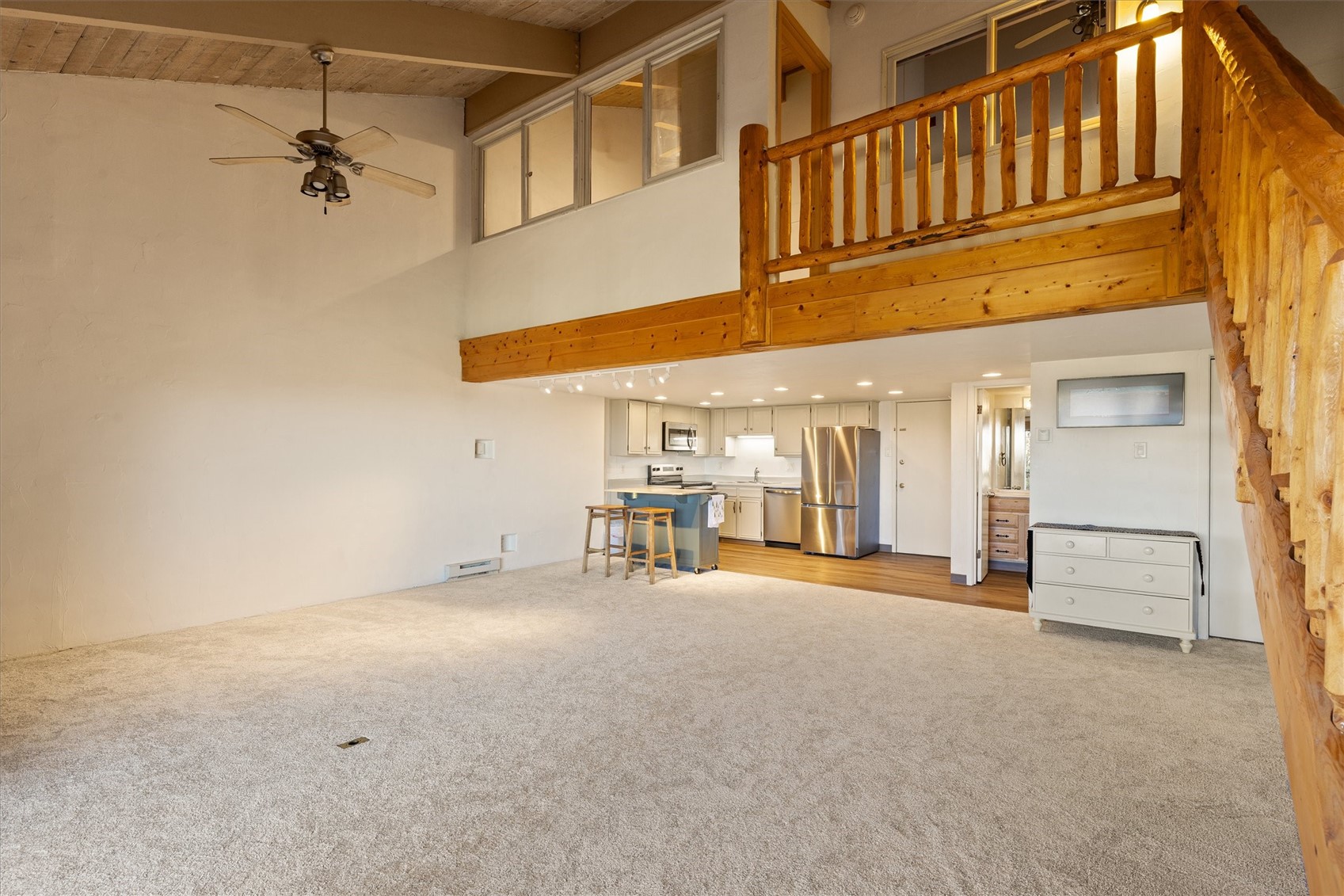 465 Tamarack DRIVE B210