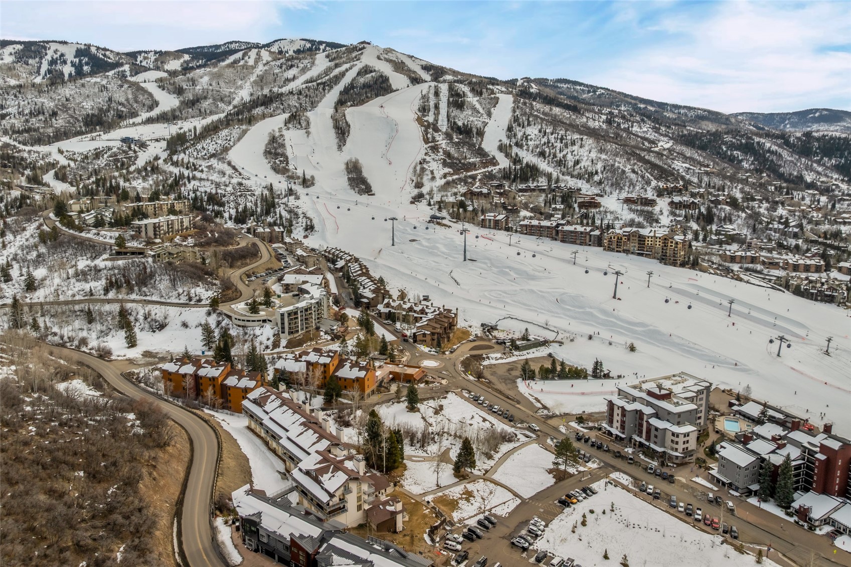 1920 Ski Time Square DRIVE 302