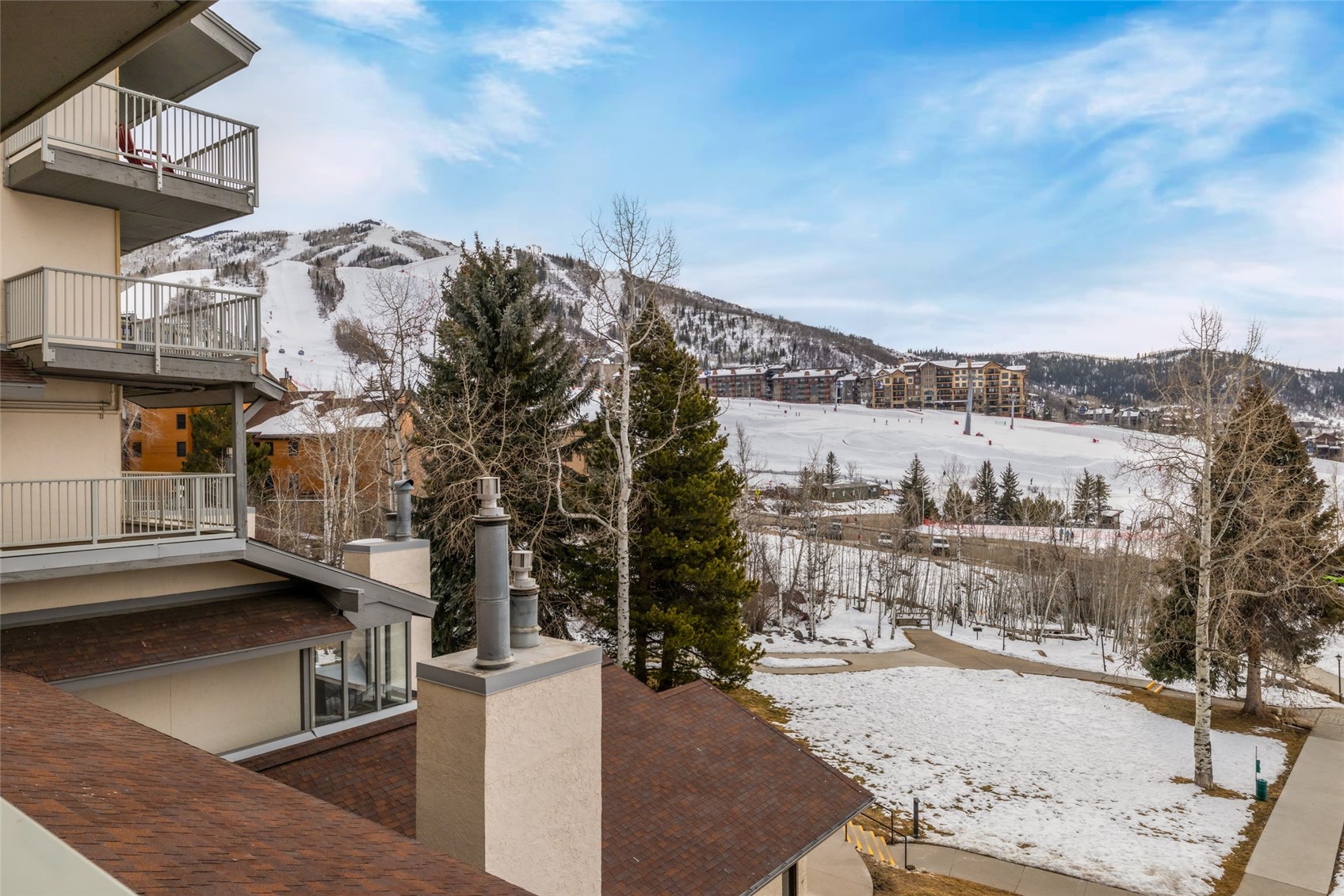 1920 Ski Time Square DRIVE 302