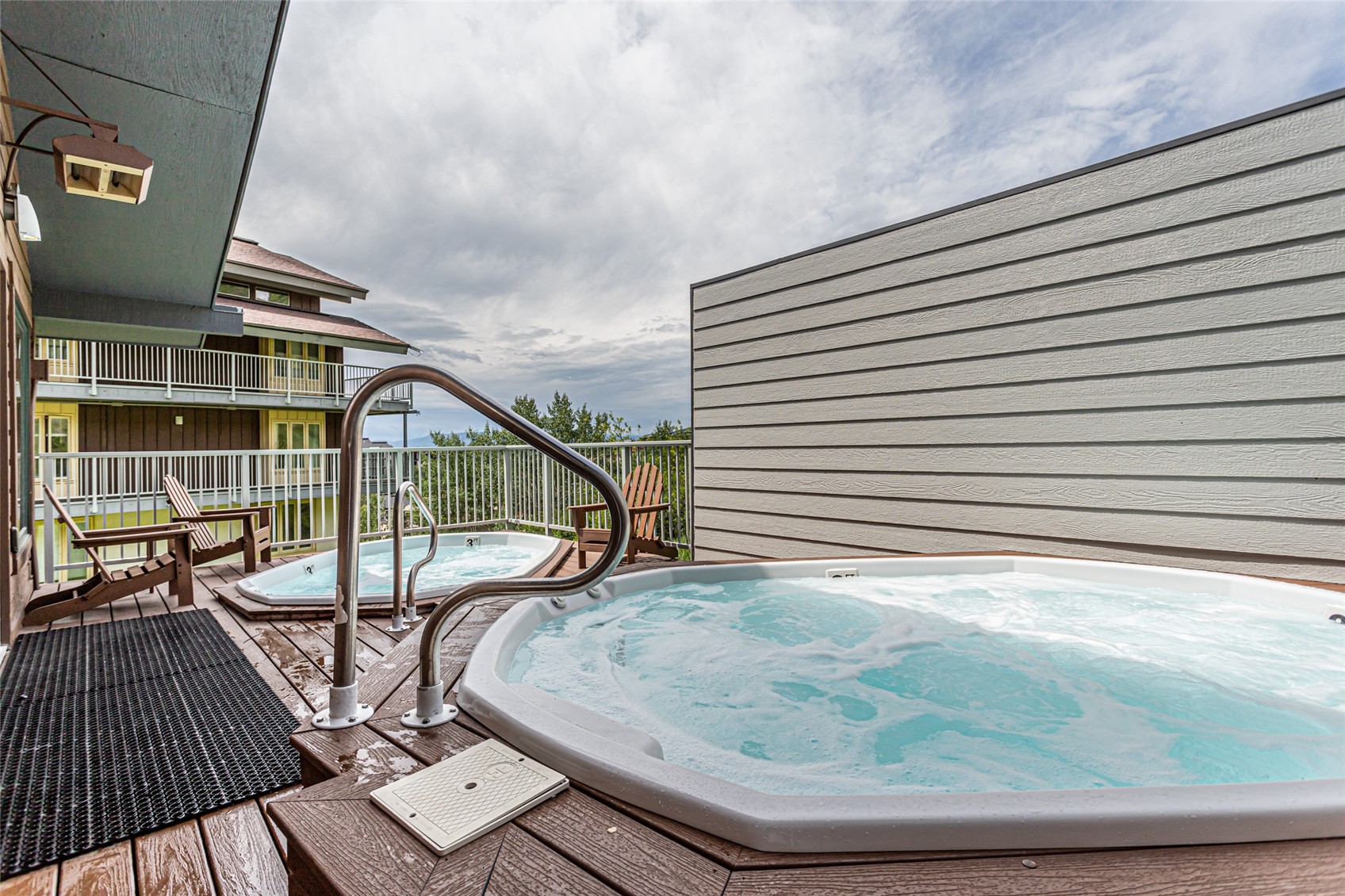 1920 Ski Time Square DRIVE 302