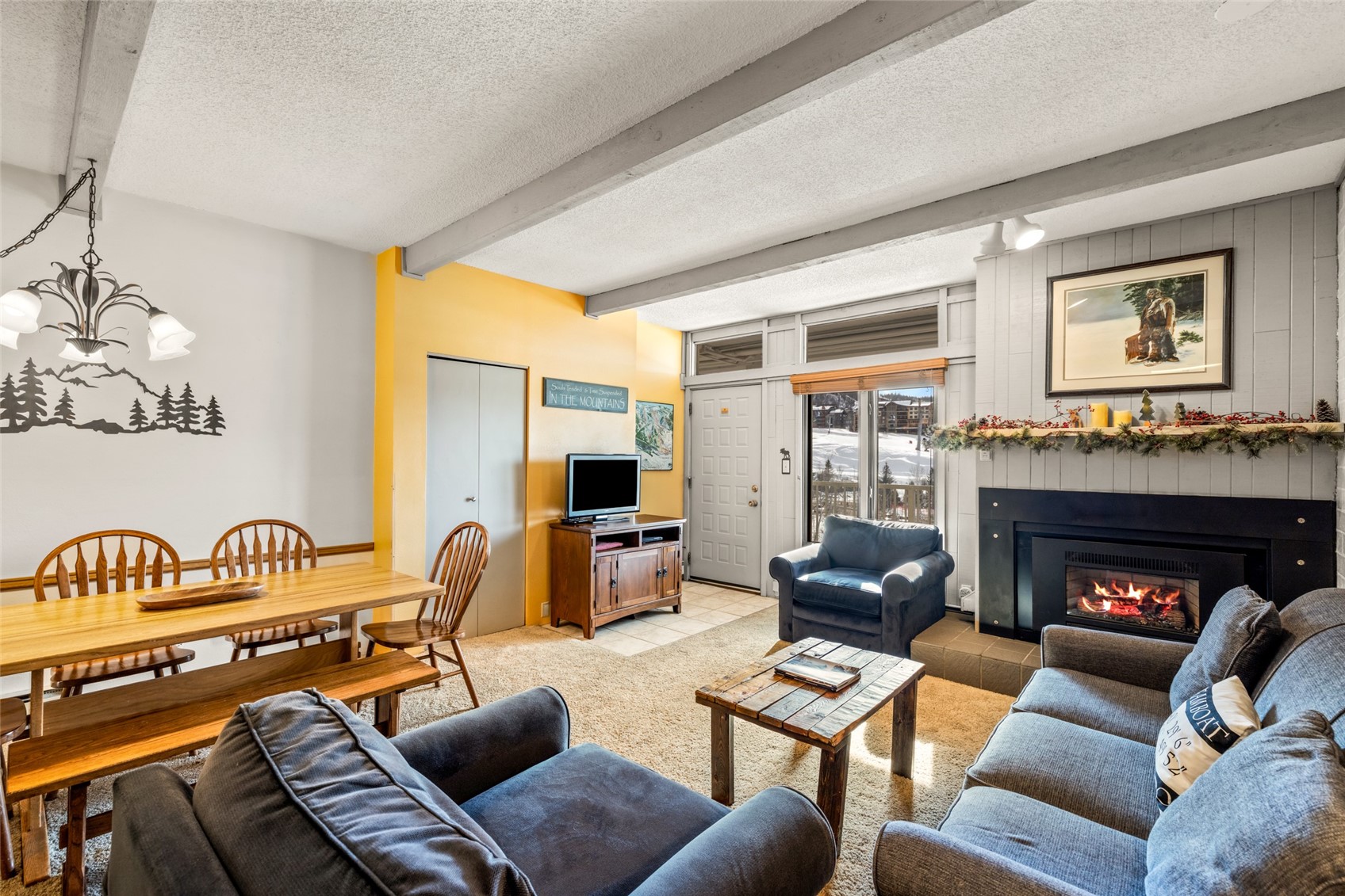 1920 Ski Time Square DRIVE 302