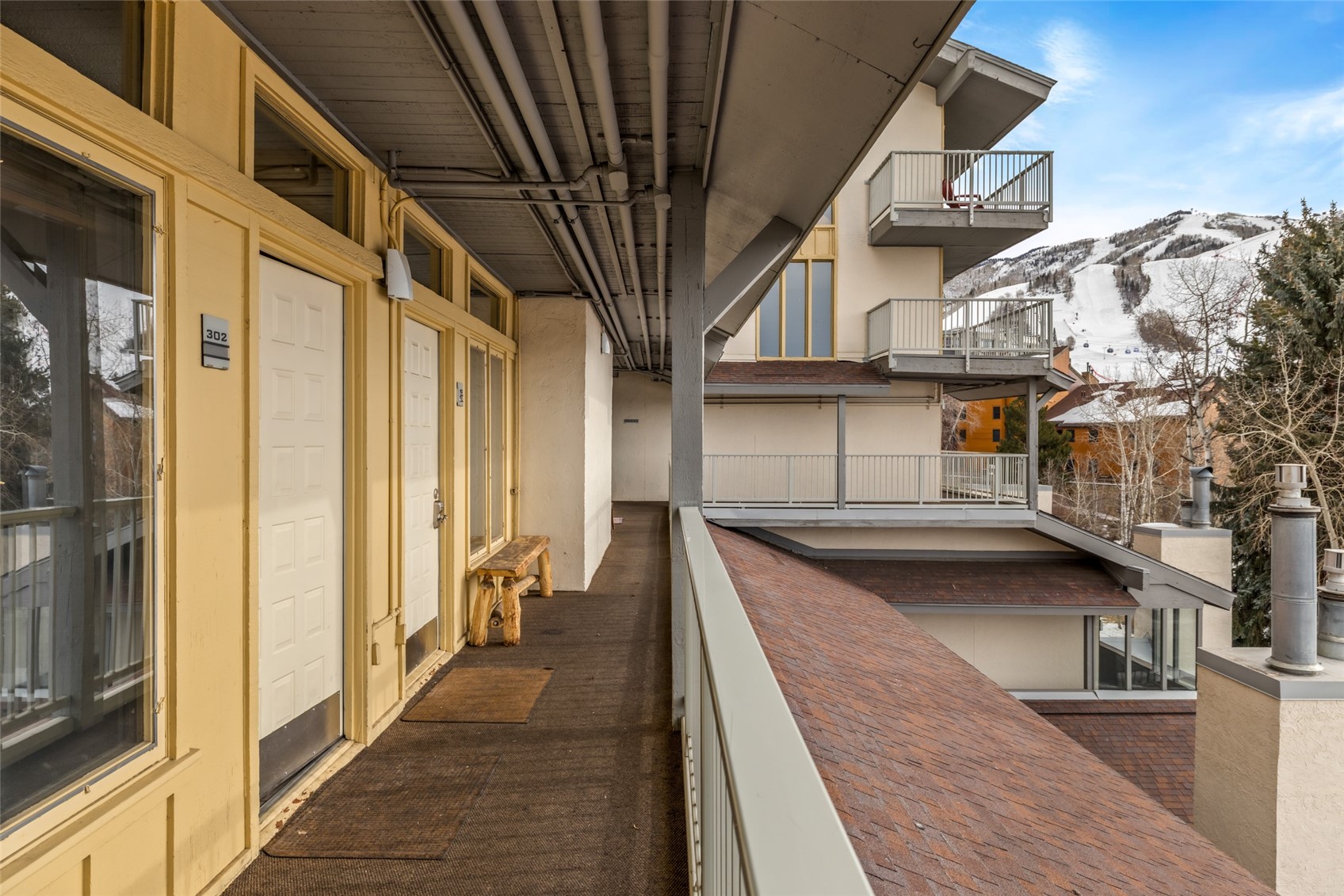 1920 Ski Time Square DRIVE 302