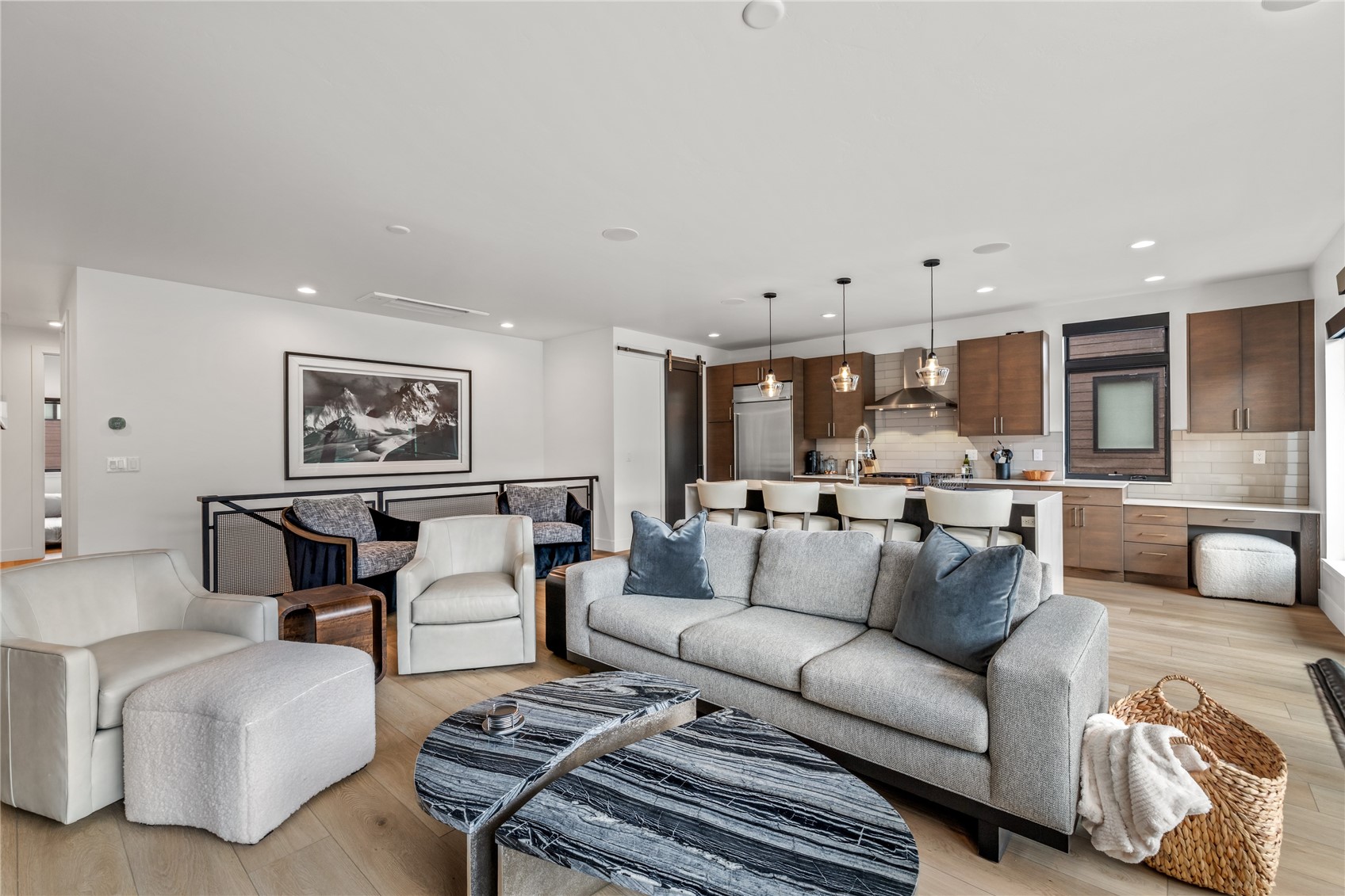 1241 Urban WAY 1
