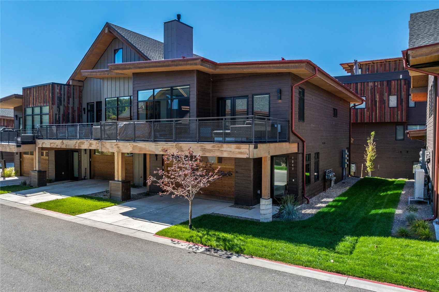 1241 Urban WAY 1