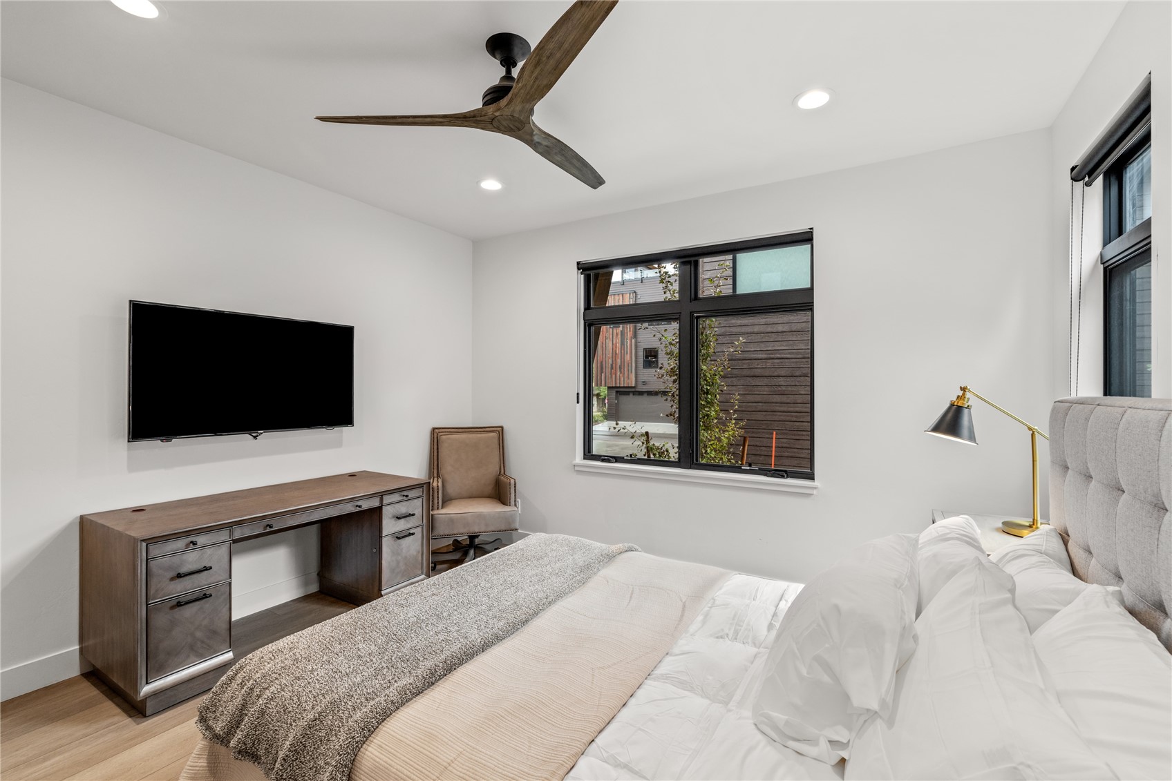 1241 Urban WAY 1