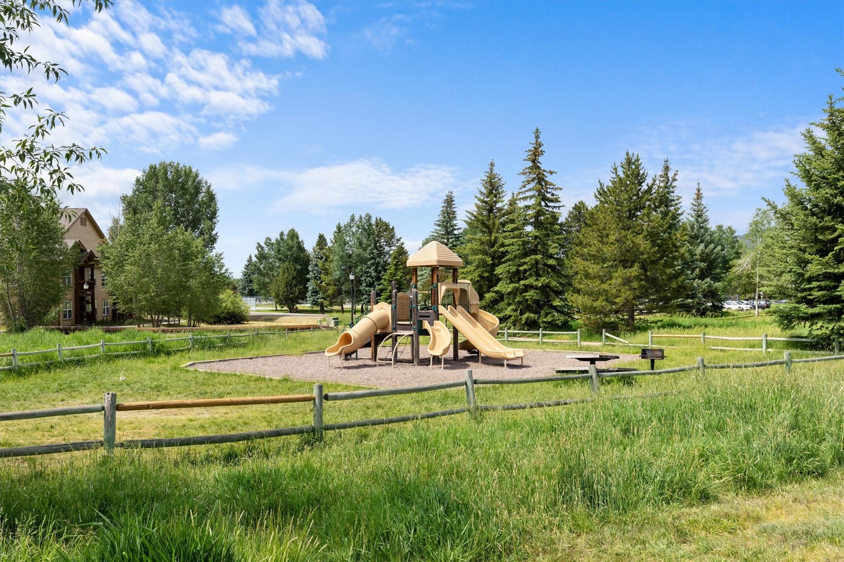 1555 Shadow Run COURT 309