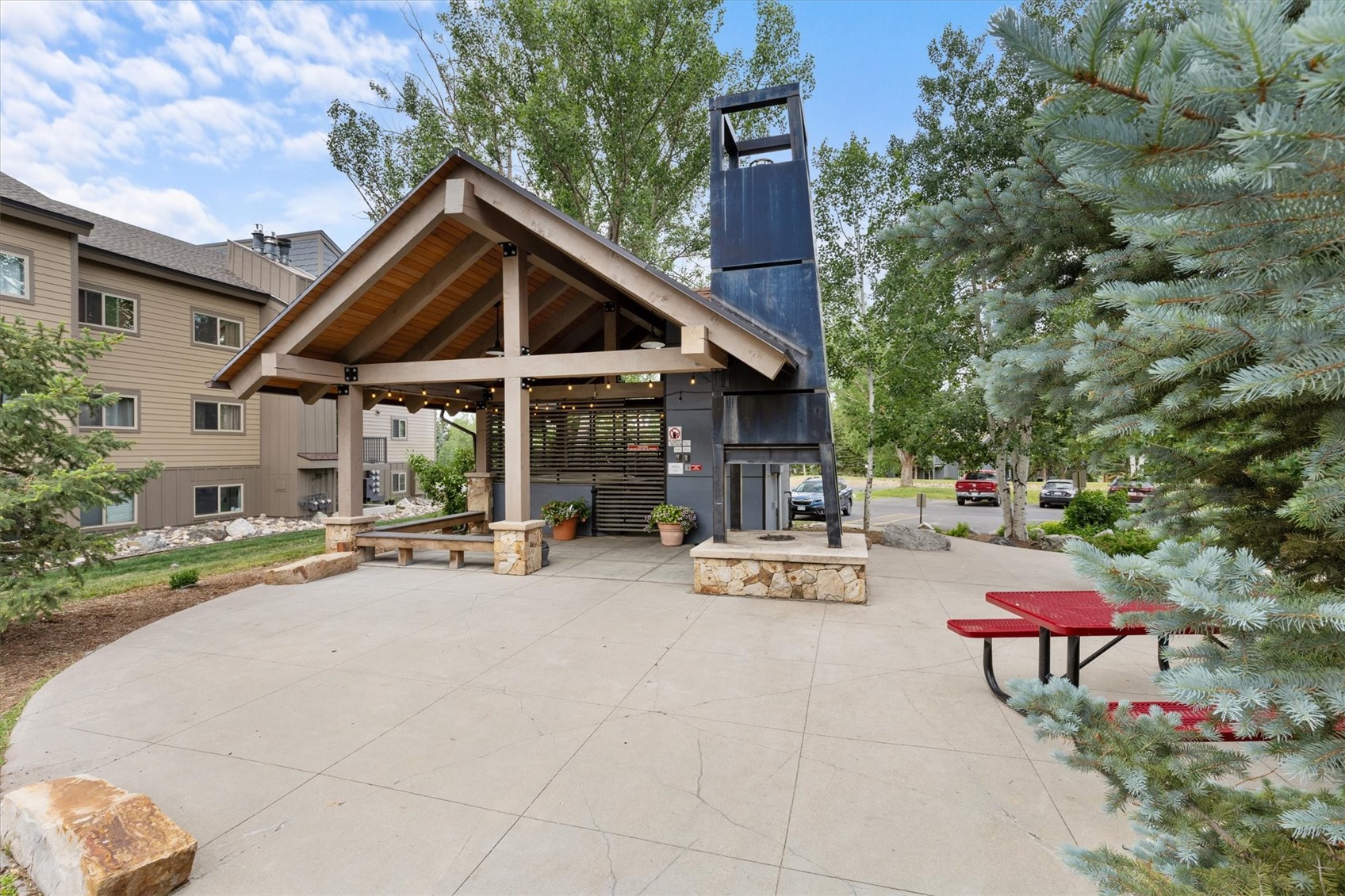 1555 Shadow Run COURT 309