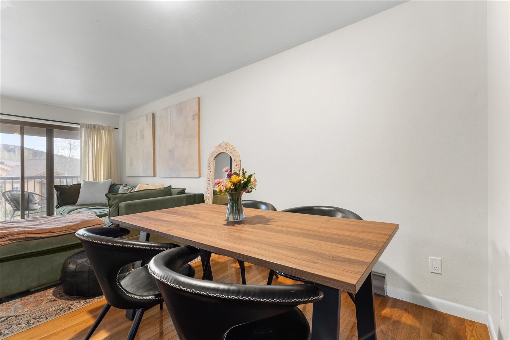 1555 Shadow Run COURT 309