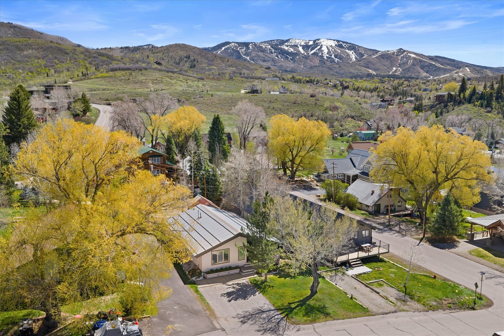 818 & 820 Broad STREET