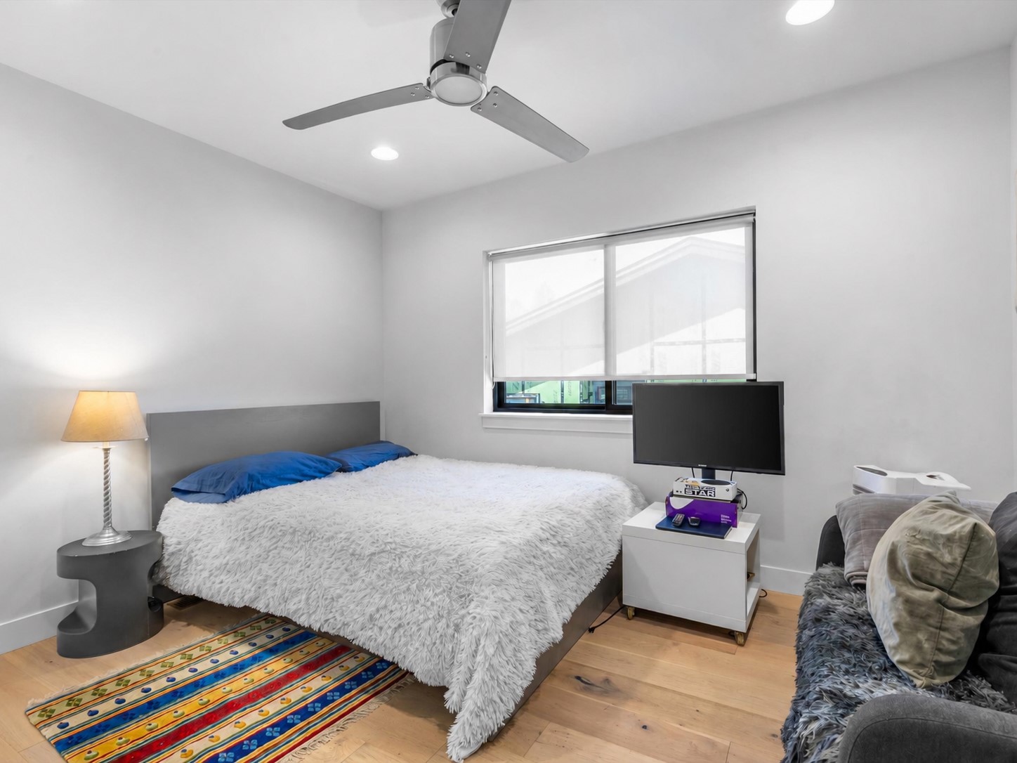 1227 Harwig CIRCLE