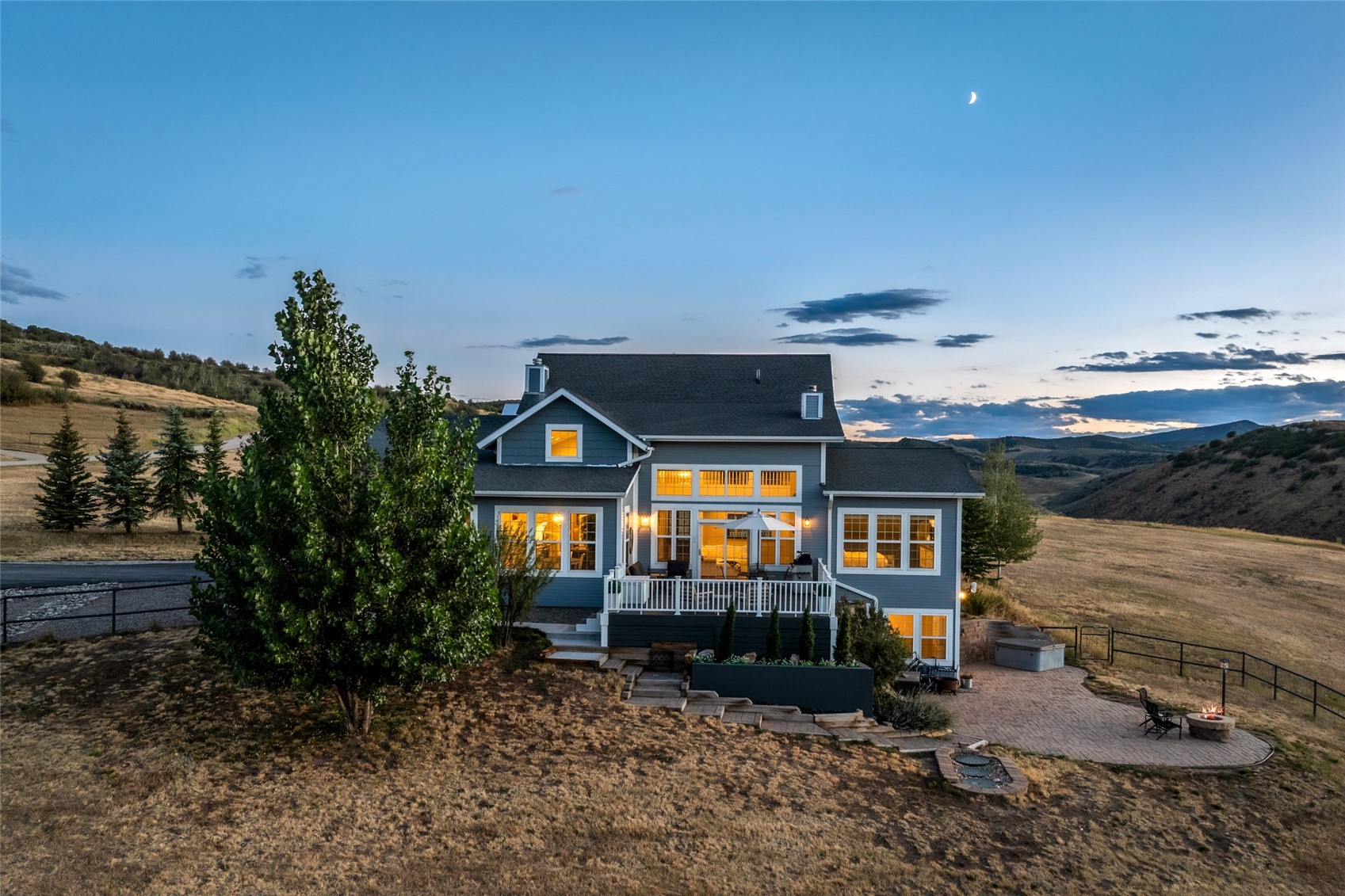 37625 Saddle Mountain DRIVE
