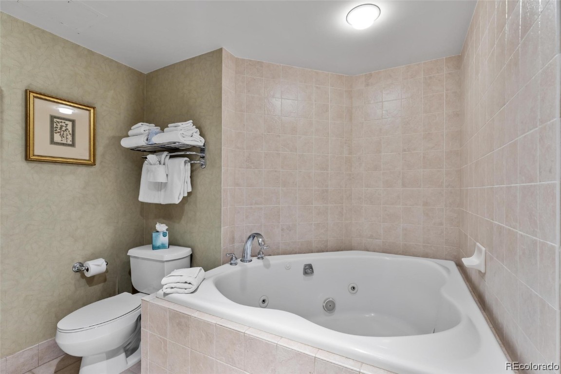 2300 Mount Werner Circle 255