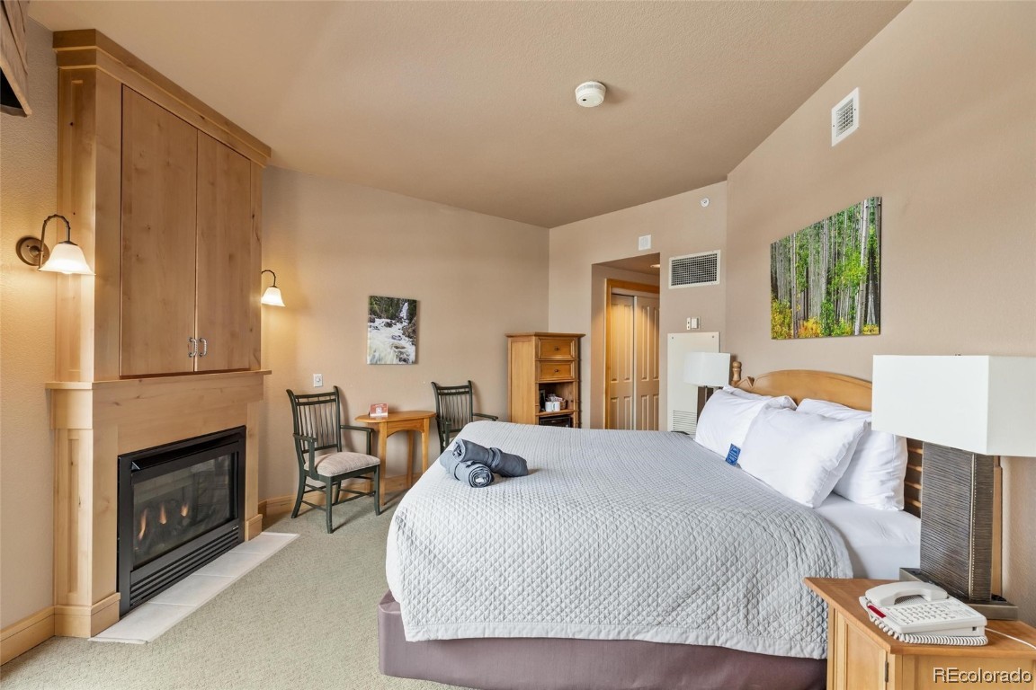 2300 Mount Werner Circle 255