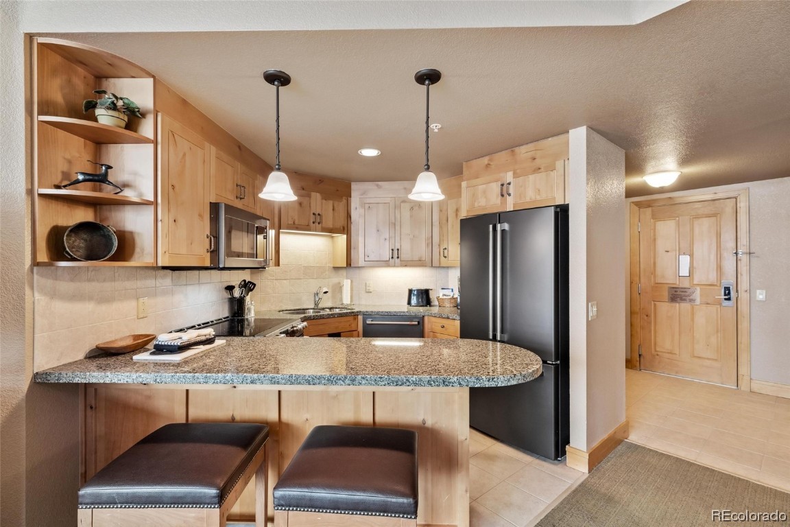2300 Mount Werner Circle 255