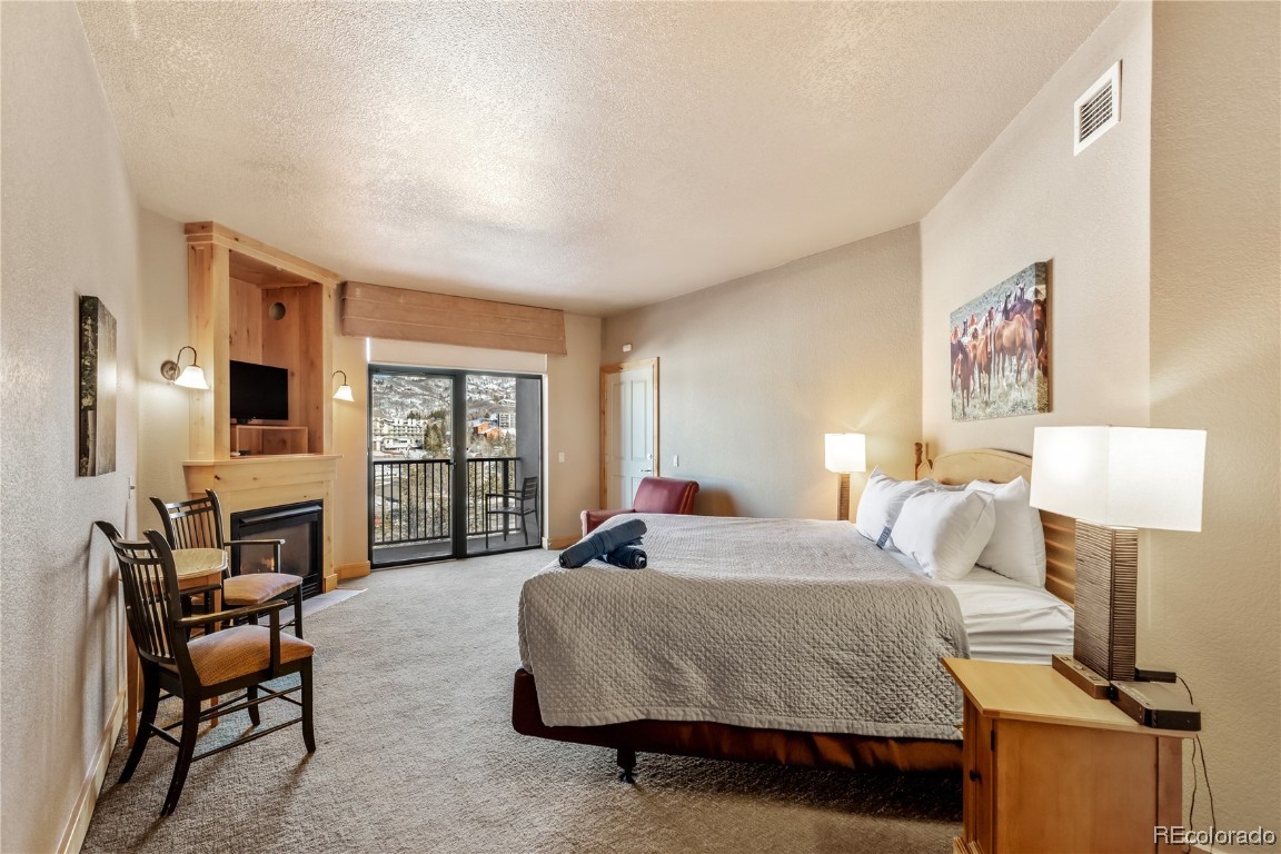 2300 Mount Werner CIRCLE 519/520/523