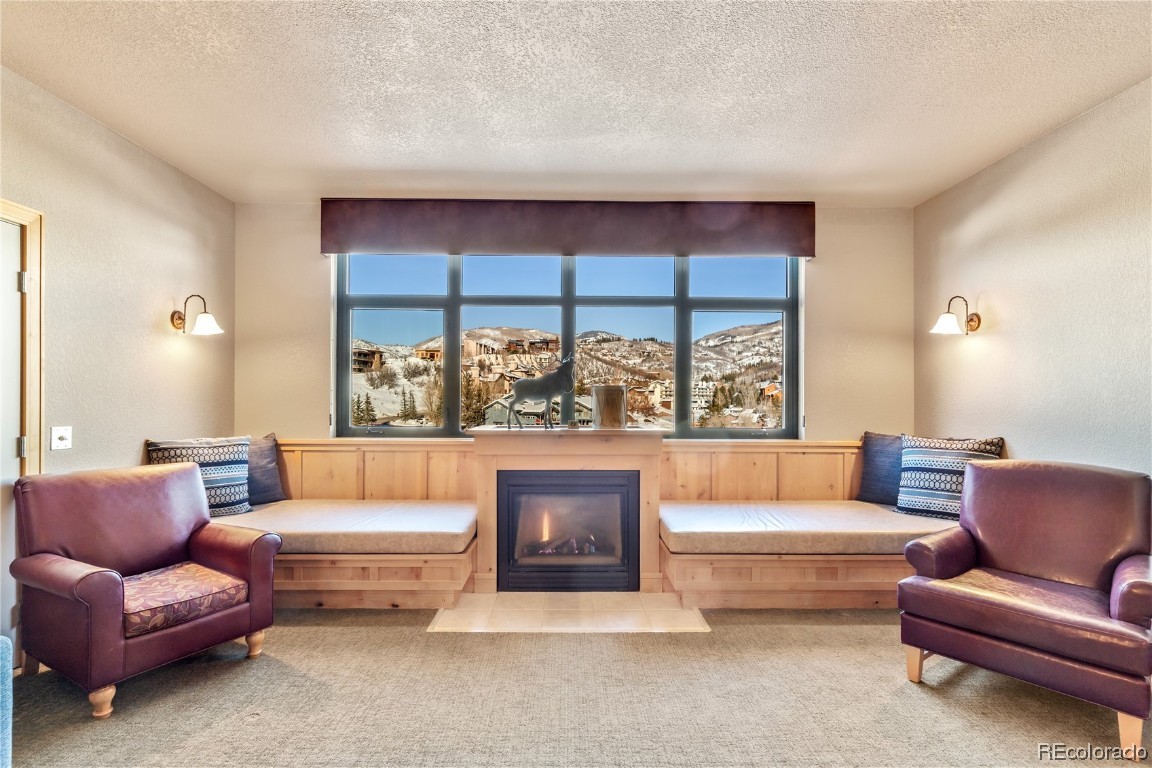 2300 Mount Werner CIRCLE 519/520/523