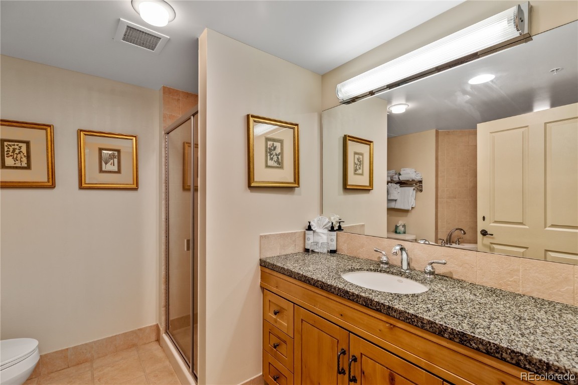 2300 Mount Werner CIRCLE 519/520/523