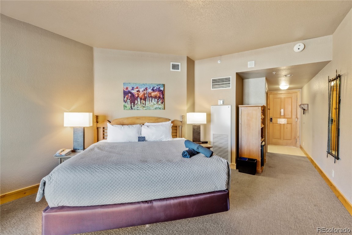 2300 Mount Werner CIRCLE 519/520/523