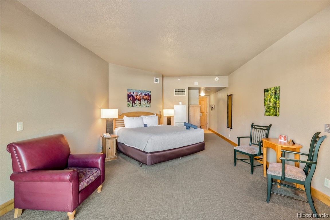 2300 Mount Werner CIRCLE 519/520/523