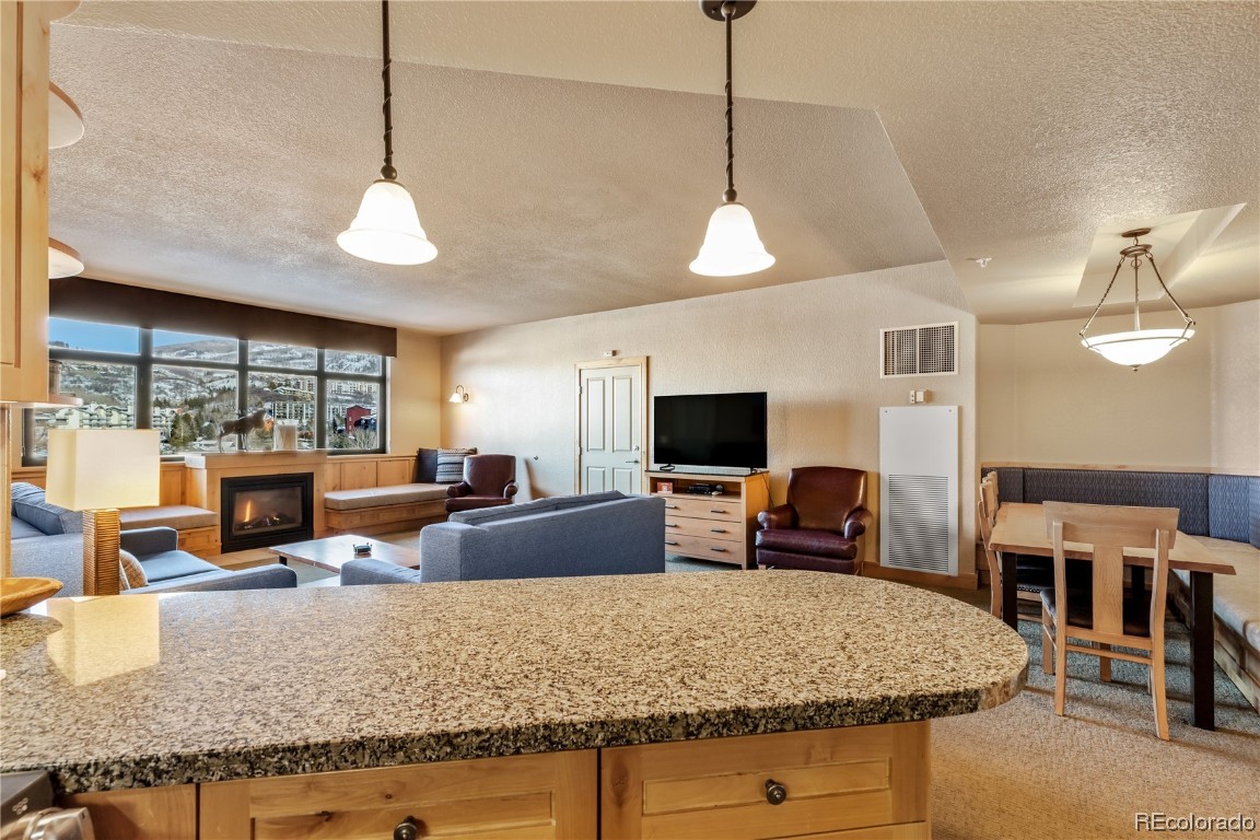 2300 Mount Werner CIRCLE 519/520/523