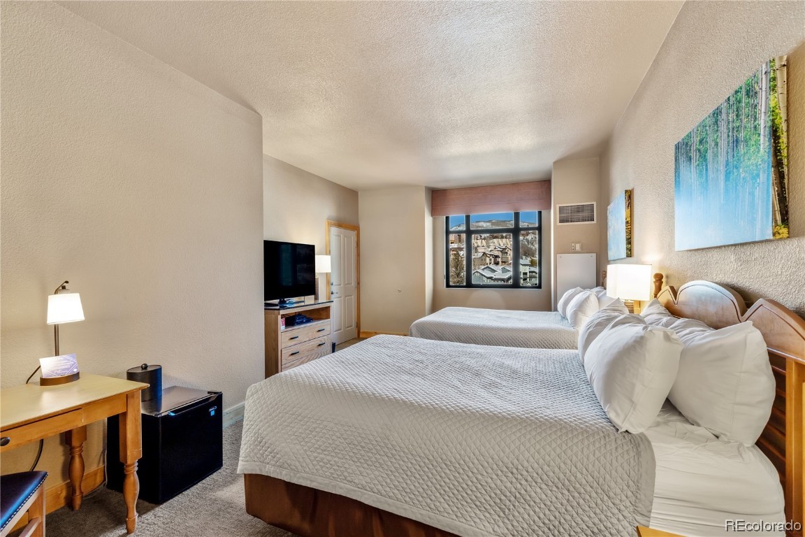 2300 Mount Werner CIRCLE 519/520/523