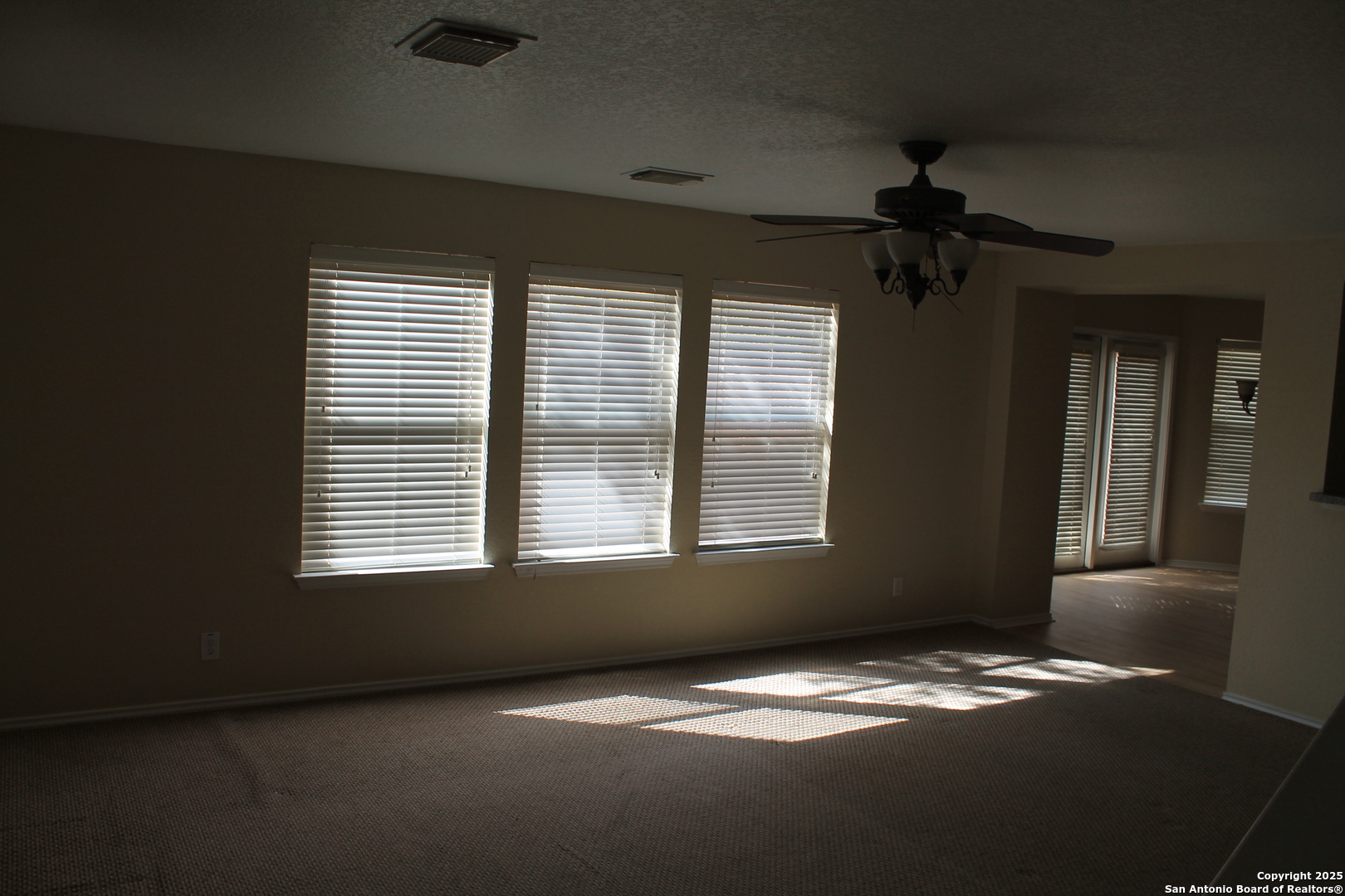 14803 Academy Oak