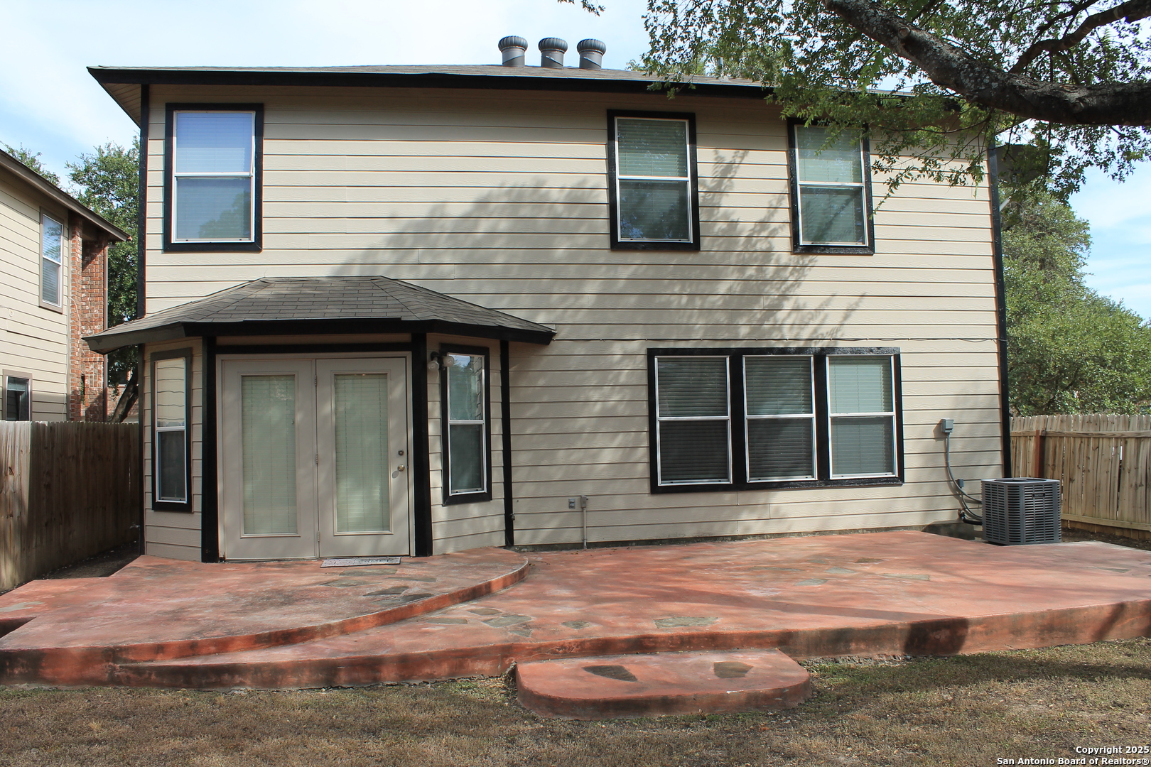 14803 Academy Oak