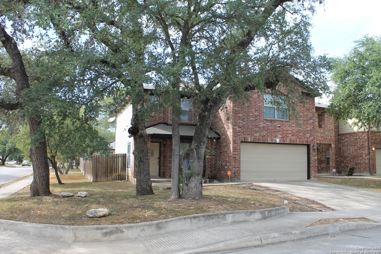 14803 Academy Oak