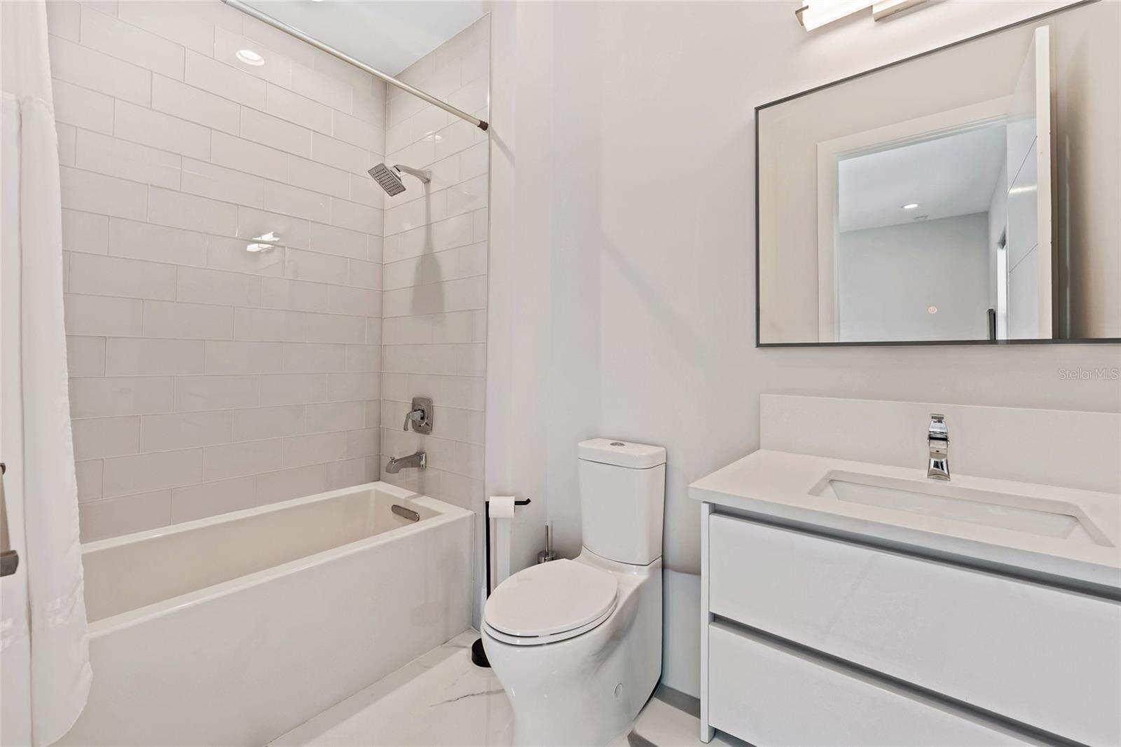 6159 HARBOUR TOWN CT
