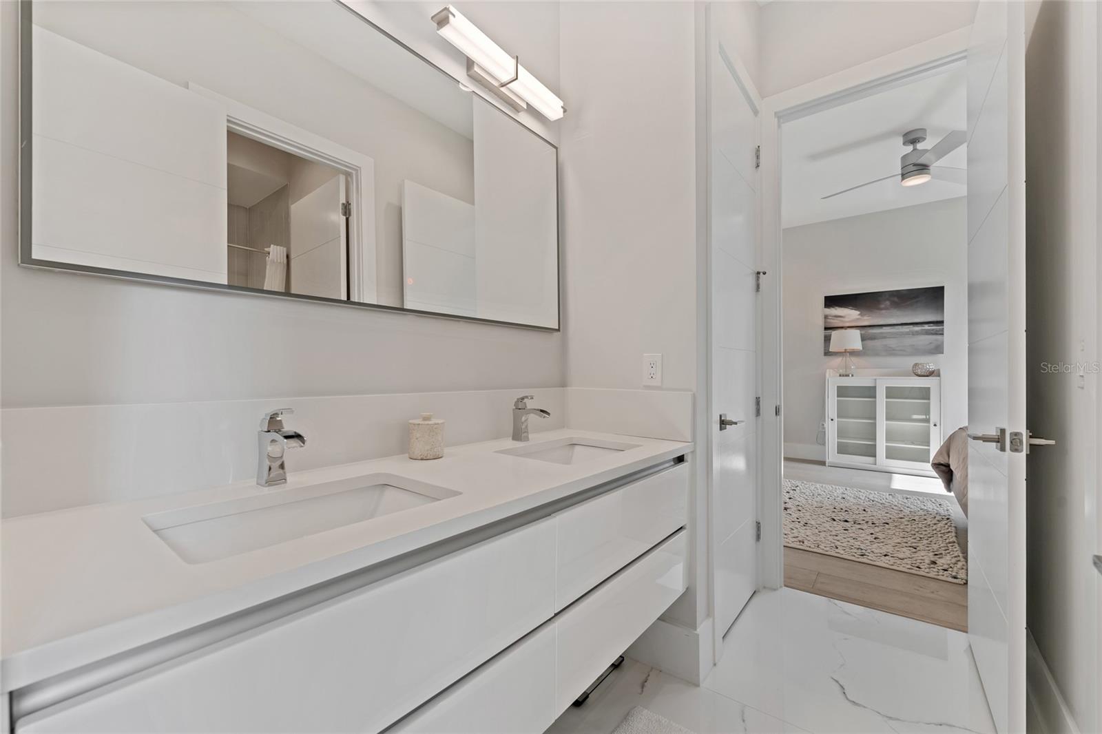 6159 HARBOUR TOWN CT