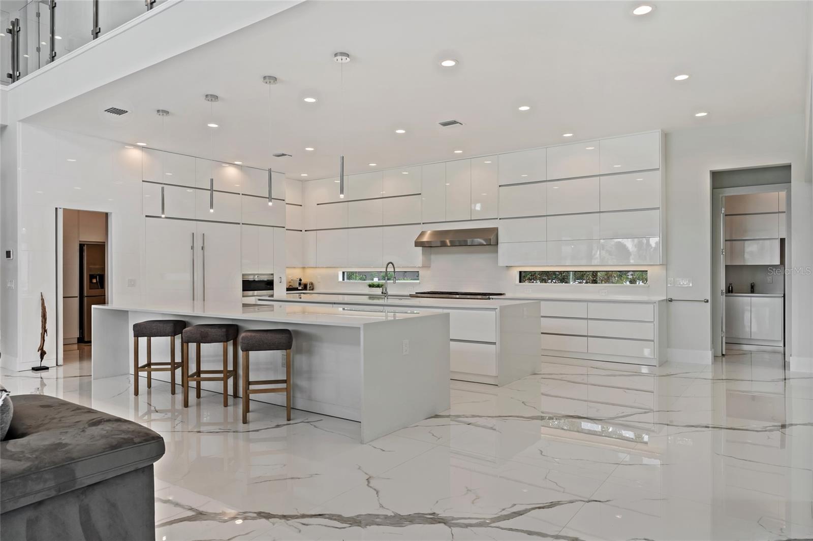 6159 HARBOUR TOWN CT