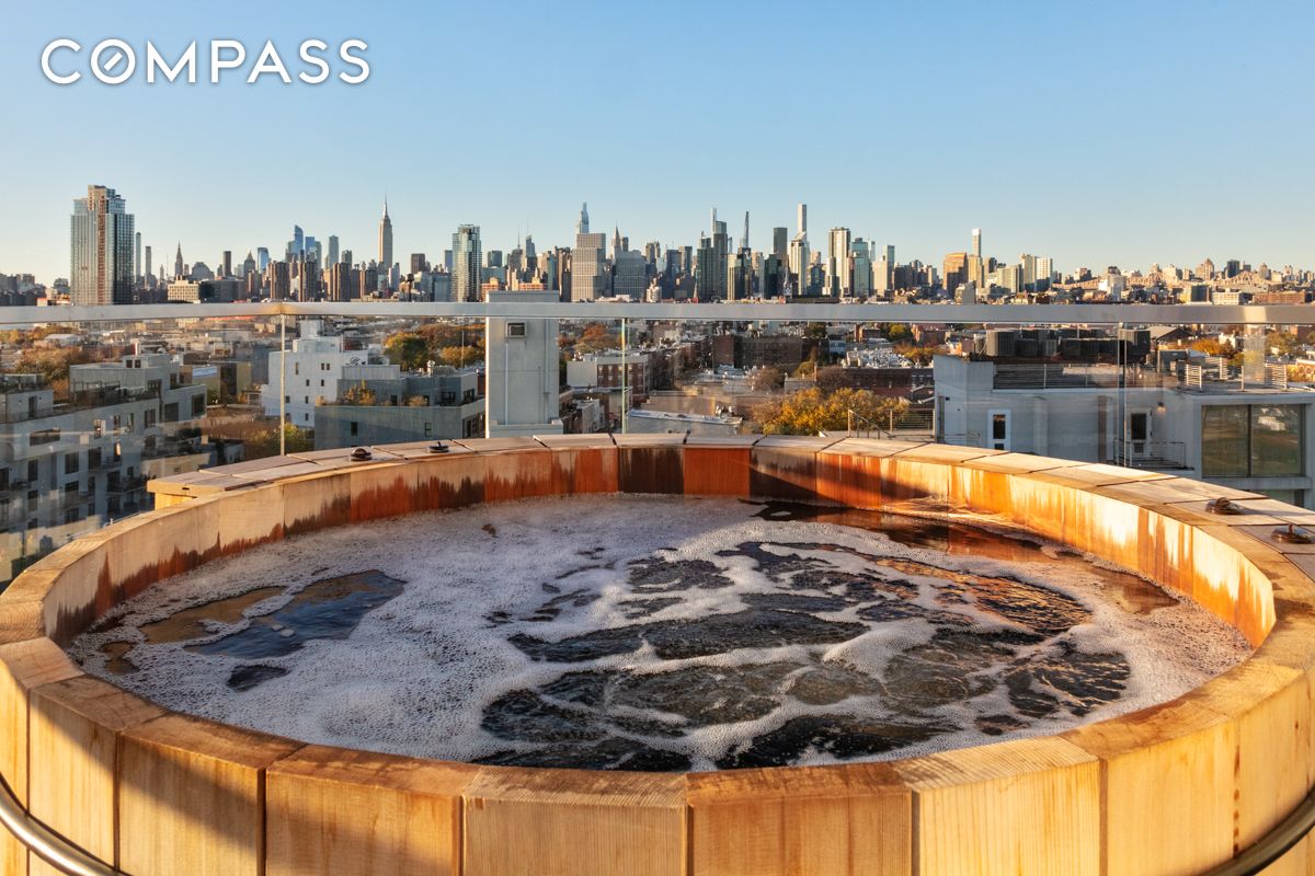 524 Manhattan Avenue PH