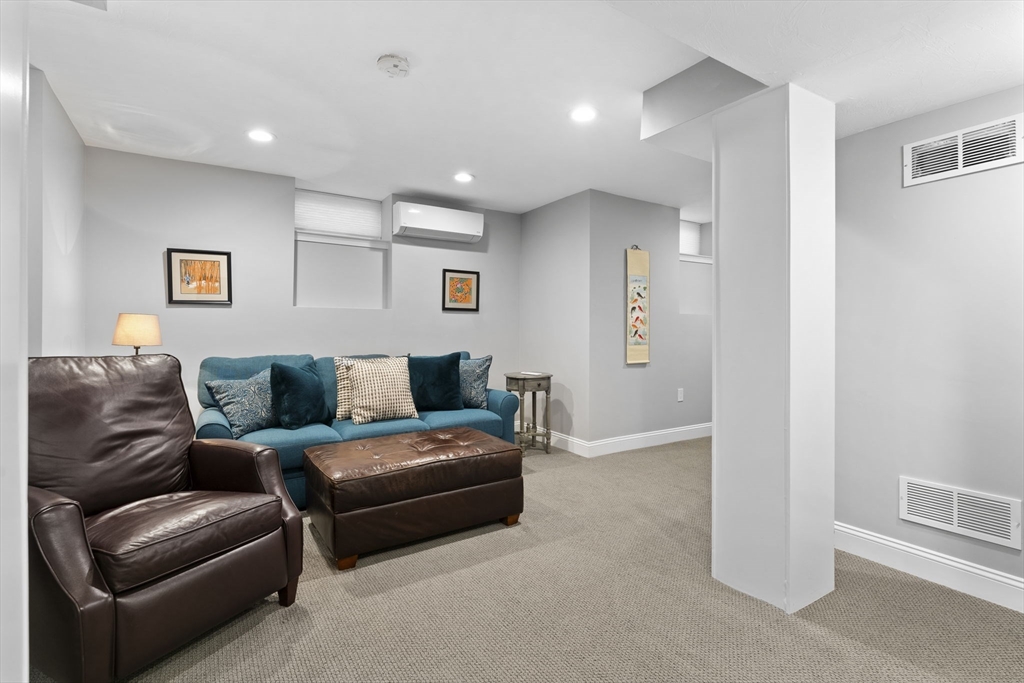 38 Churchill St # 38