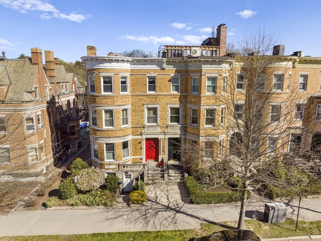 1742 Beacon St # 4