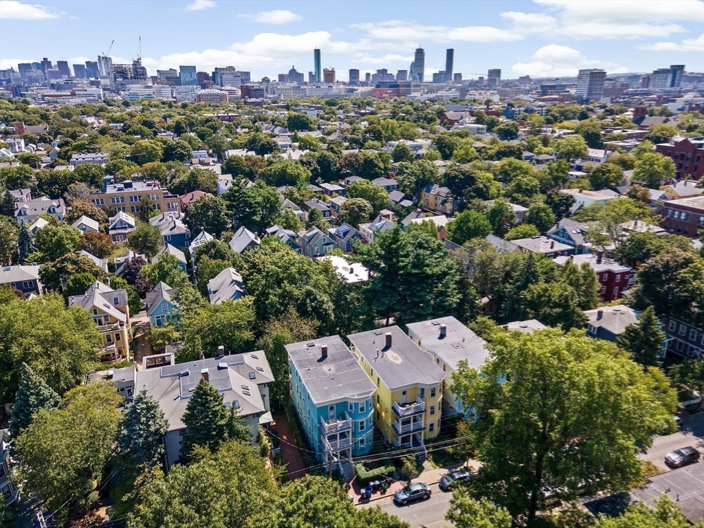 22 Fayette St # 2