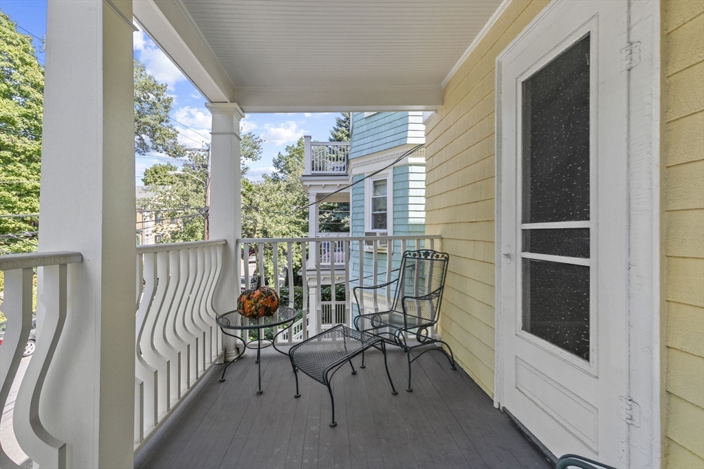 22 Fayette St # 2
