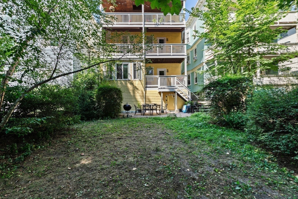22 Fayette St # 2
