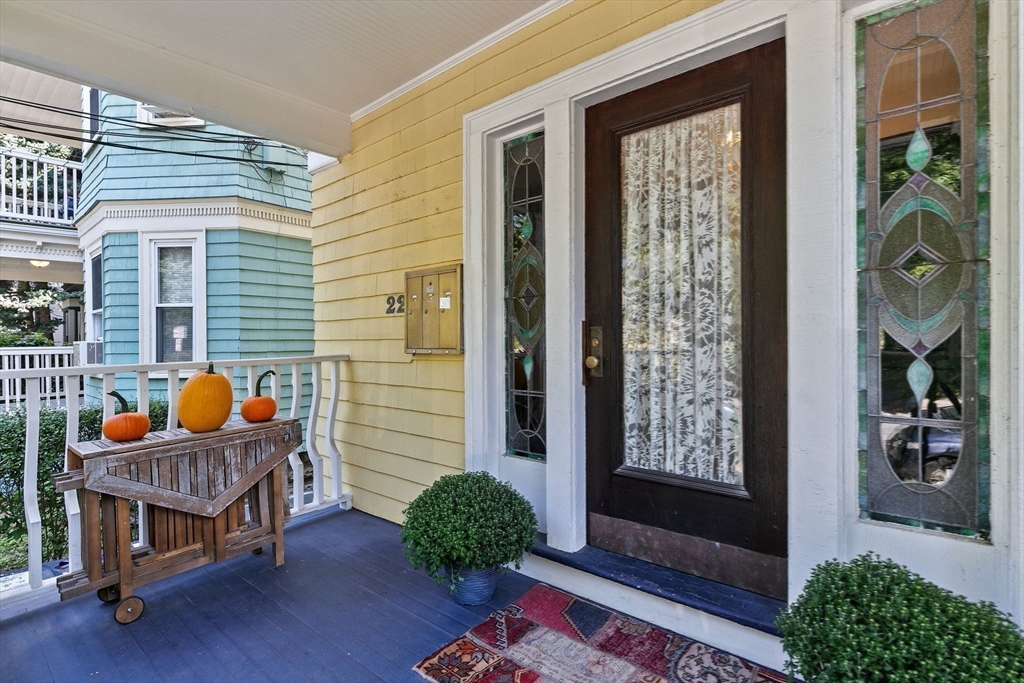 22 Fayette St # 2