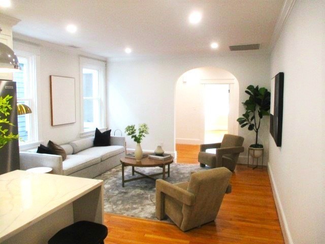 643 Watertown St # 1