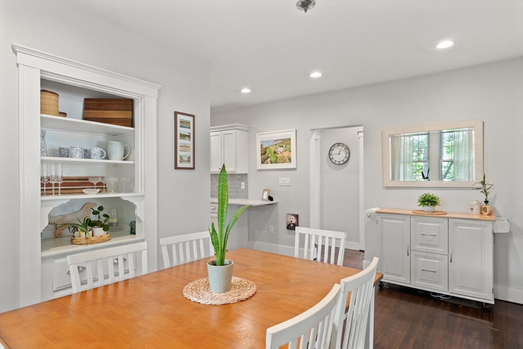 27 Murray Hill Rd