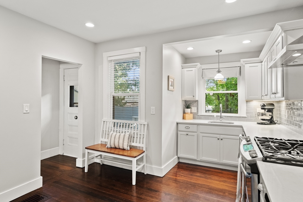 27 Murray Hill Rd