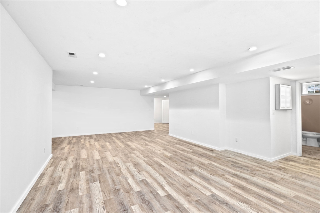 71 Wiswall Rd