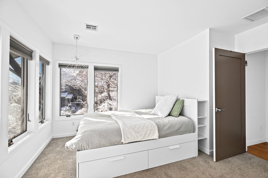 71 Wiswall Rd