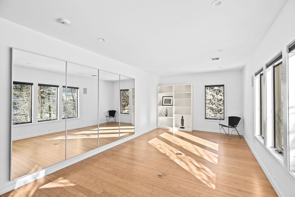 71 Wiswall Rd